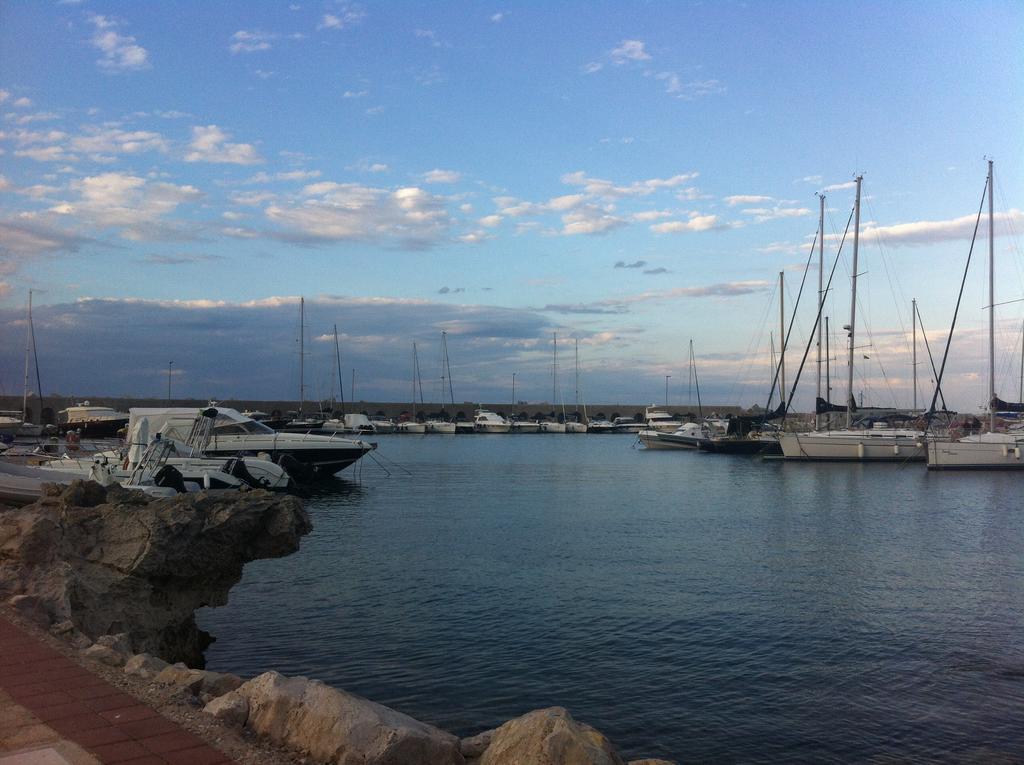 Dimora Il Tiglio- Mini Appartamenti Lecce Exterior foto